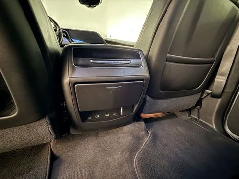 Used 2022 Cadillac Escalade ESV Sport Platinum w/ Heavy-Duty Trailer Package AWD/4WD image 15