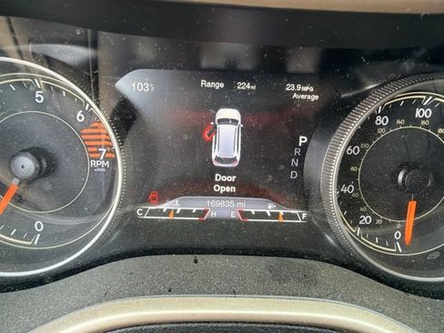 Used 2016 Jeep Cherokee Limited FWD image 15