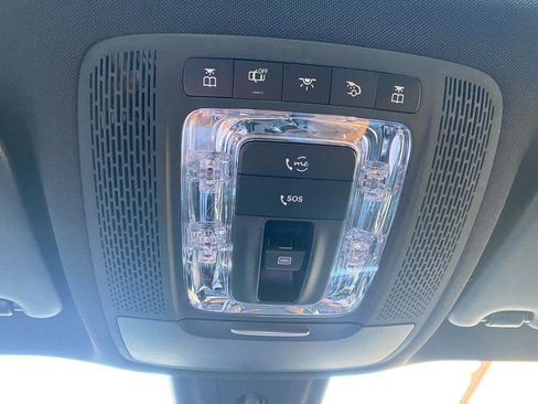 Used 2020 Mercedes-Benz GLB 250 4MATIC image 28