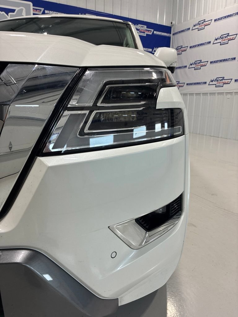 Used 2024 Nissan Armada SL w/ Captain's Chairs Package AWD/4WD image 10