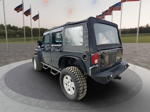 Used 2016 Jeep Wrangler Unlimited Sport AWD/4WD image 3