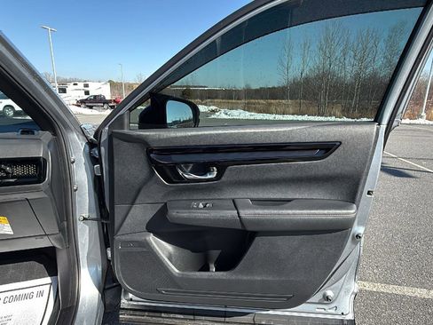 Used 2024 Honda CR-V Sport Touring image 17