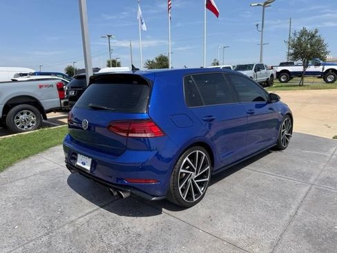 Used 2018 Volkswagen Golf R 4-Door AWD/4WD image 6
