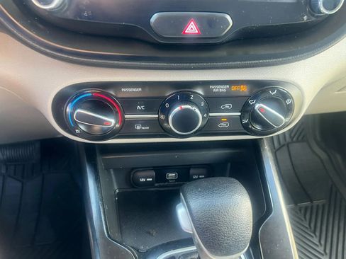 Used 2020 Kia Soul LX image 22