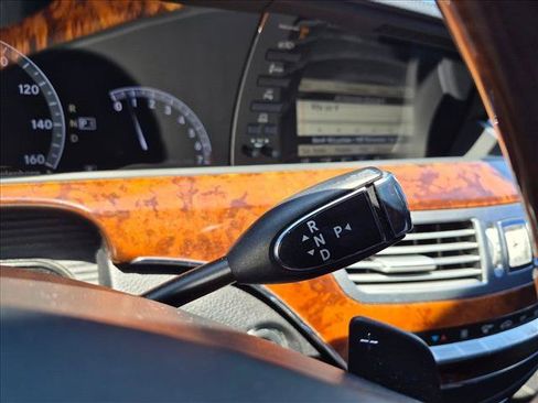 Used 2011 Mercedes-Benz S 550 image 13