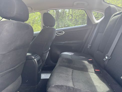 Used 2015 Nissan Sentra SR FWD image 12