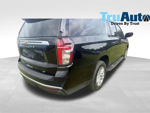 Used 2021 Chevrolet Suburban LT RWD image 4