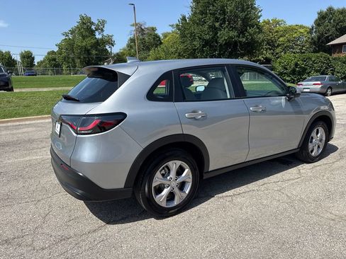 Used 2025 Honda HR-V LX image 5