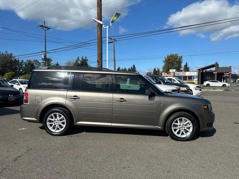Used 2013 Ford Flex SE image 5