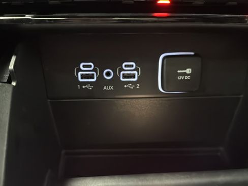 Used 2025 Jeep Grand Cherokee Summit w/ Obsidian Package AWD/4WD image 34