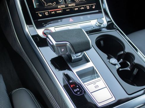 Used 2025 Audi RS Q8 performance AWD/4WD image 21