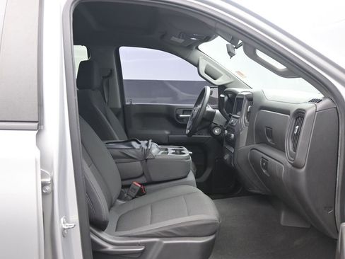 Used 2020 Chevrolet Silverado 1500 Custom w/ Custom Value Package image 10