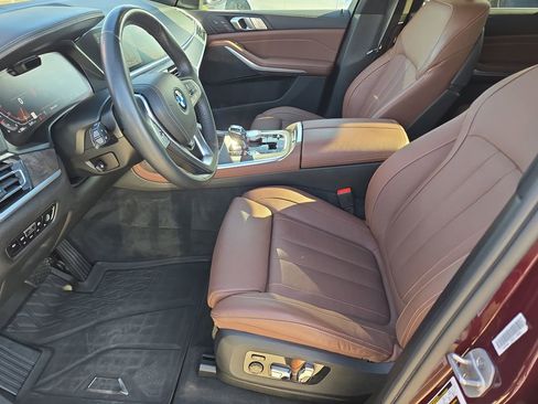 Used 2022 BMW X7 xDrive40i w/ Executive Package image 17