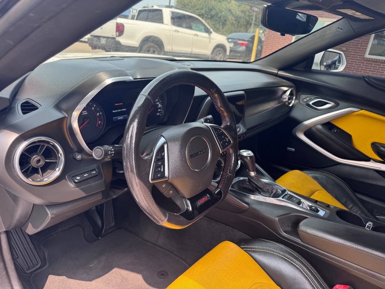 Used 2020 Chevrolet Camaro SS RWD image 10