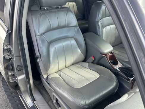 Used 2002 GMC Envoy SLT image 18