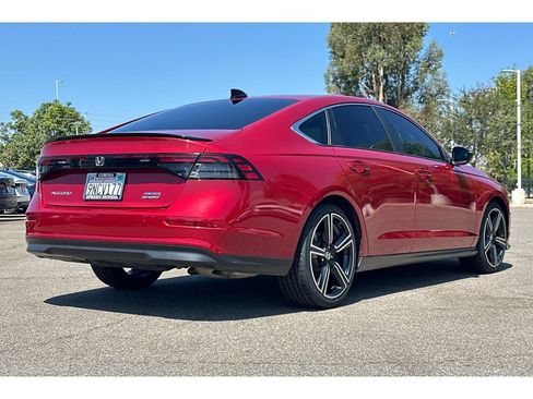 Used 2024 Honda Accord Sport image 6