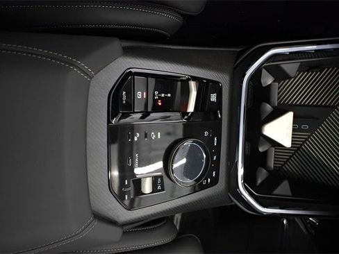 Used 2025 BMW X3 xDrive30i w/ Convenience Package image 22