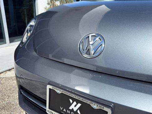 Used 2019 Volkswagen Beetle 2.0T SE image 3
