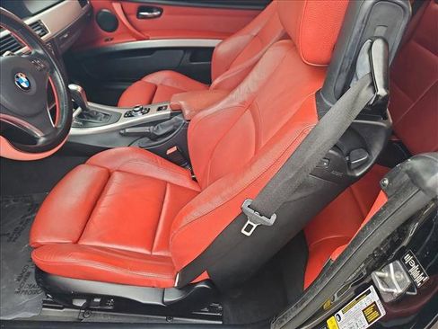 Used 2011 BMW 328i Convertible image 14