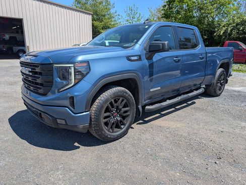 Used 2024 GMC Sierra 1500 Elevation AWD/4WD image 2