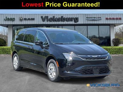 New 2027 Chrysler Pacifica Select