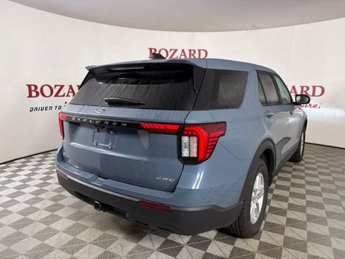 Used 2026 Ford Explorer Active AWD/4WD image 8