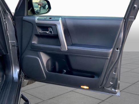 Used 2021 Toyota 4Runner SR5 RWD image 22