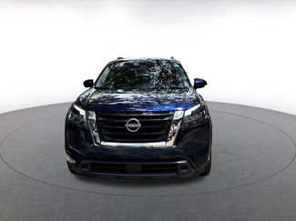 Used 2025 Nissan Pathfinder SV FWD video 2