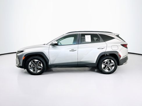 Used 2025 Hyundai Tucson SEL AWD/4WD image 4