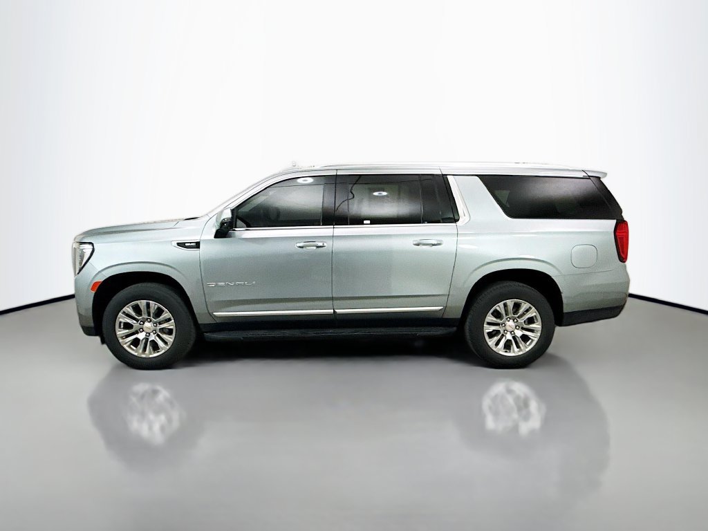 Used 2023 GMC Yukon XL Denali AWD/4WD image 4