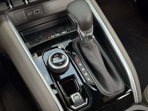 New 2026 Chevrolet Colorado ZR2 w/ Technology Package image 16