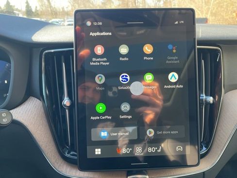 New 2026 Volvo XC60 B5 Plus w/ Climate Package image 28