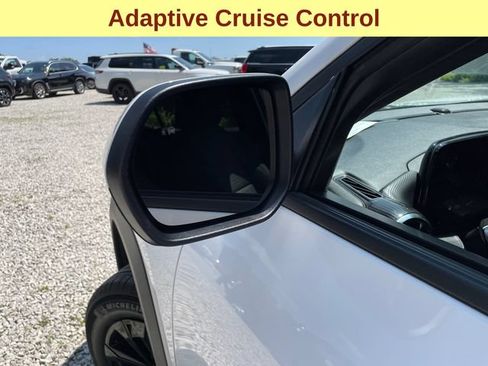 Used 2025 Chevrolet Equinox LT AWD/4WD image 7