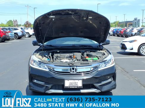 Used 2016 Honda Accord EX image 32