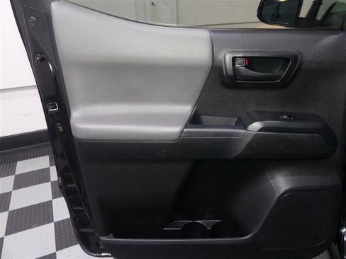 Used 2021 Toyota Tacoma SR AWD/4WD image 23