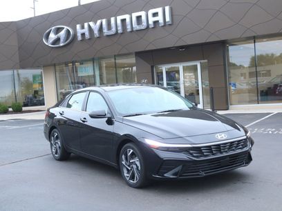 New 2025 Hyundai Elantra Limited