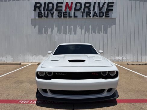 Used 2023 Dodge Challenger R/T Scat Pack RWD image 10