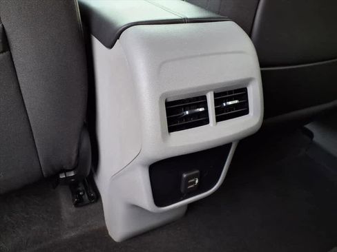 Used 2018 GMC Terrain SLE image 10