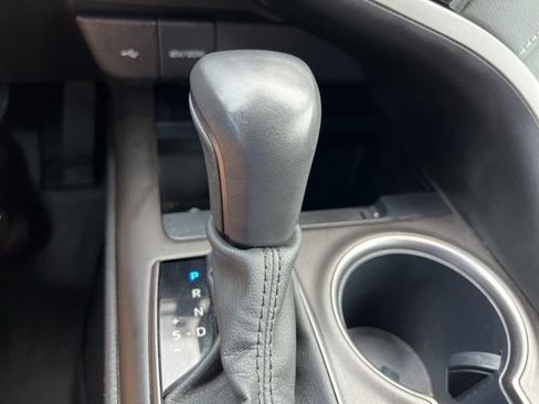 Used 2024 Toyota Camry SE image 26