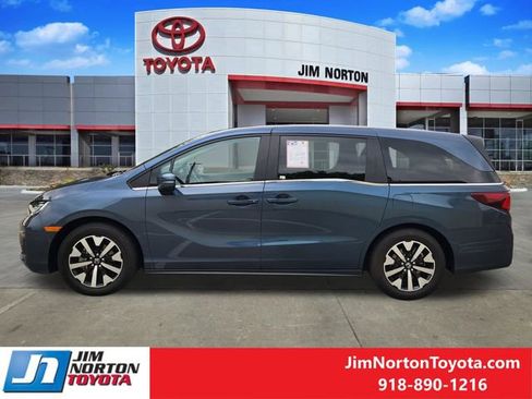 Used 2025 Honda Odyssey EX-L image 4