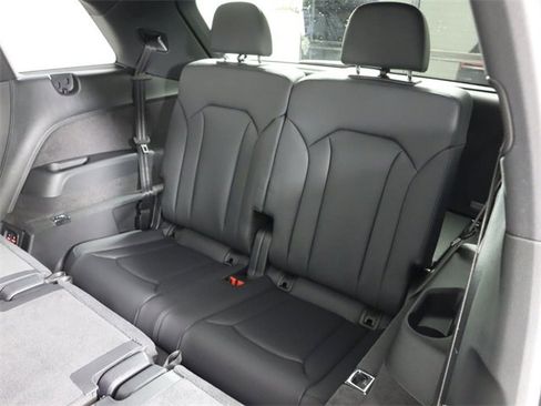 New 2025 Audi Q7 3.0T Premium Plus image 23