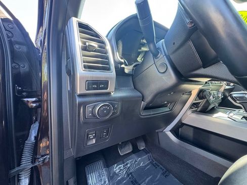 Used 2020 Ford F150 Platinum w/ Technology Package AWD/4WD image 19