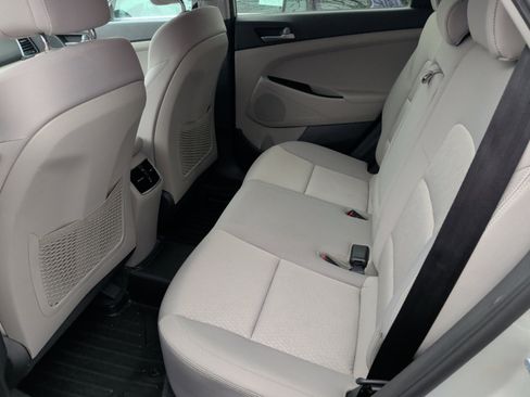 Used 2017 Hyundai Tucson Sport w/ Cargo Package image 16