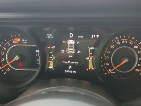 Certified 2024 Jeep Wrangler Sport S image 24