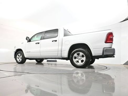 Used 2025 RAM 1500 Big Horn AWD/4WD image 29