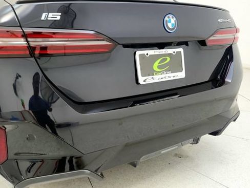 Used 2024 BMW i5 eDrive40i w/ M Sport Package RWD image 26