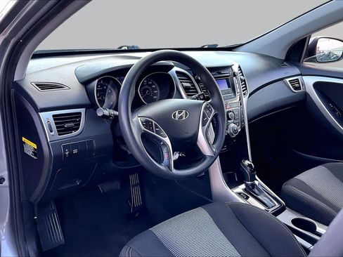 Used 2016 Hyundai Elantra GT FWD image 18