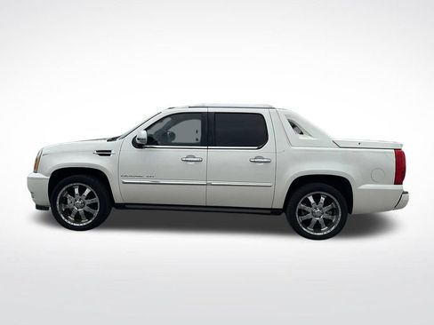 Used 2013 Cadillac Escalade EXT Premium AWD/4WD image 3