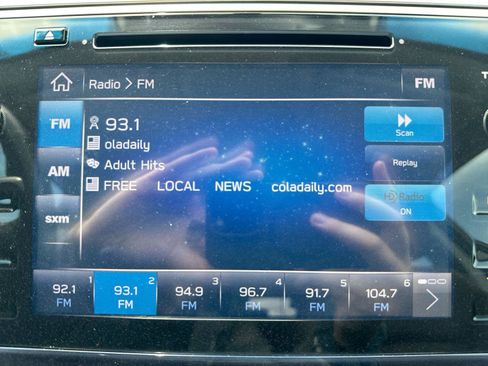 Used 2018 Subaru Outback 3.6R Touring AWD/4WD image 14