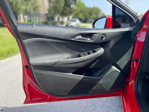 Used 2018 Chevrolet Cruze LT FWD image 29